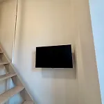 Renovated With Mezzanine Close 아파트 *
