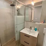 Renovated With Mezzanine Close * 카스텔란