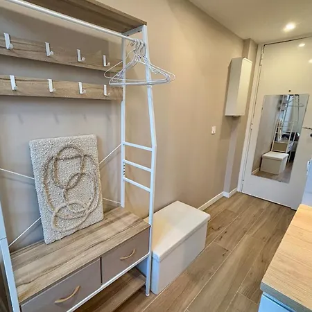 Renovated With Mezzanine Close *