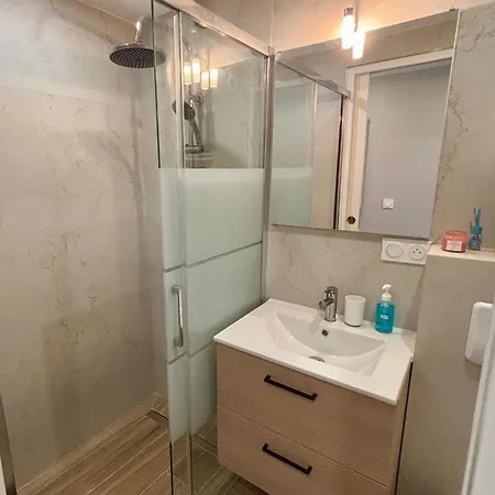 Renovated With Mezzanine Close * Castellane