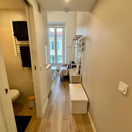 Renovated With Mezzanine Close Appartement *