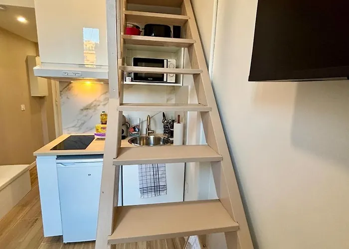 Renovated With Mezzanine Close Castellane