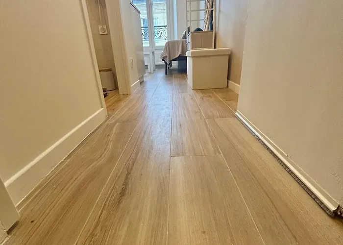 Renovated With Mezzanine Close * Castellane