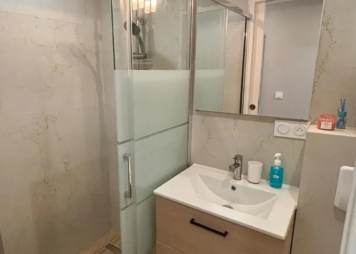 Renovated With Mezzanine Close * Castellane